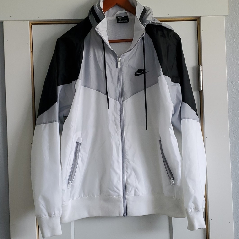 Nike windbreaker